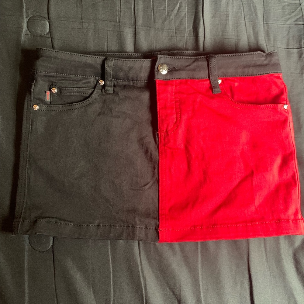 Tripp Mini Skirt